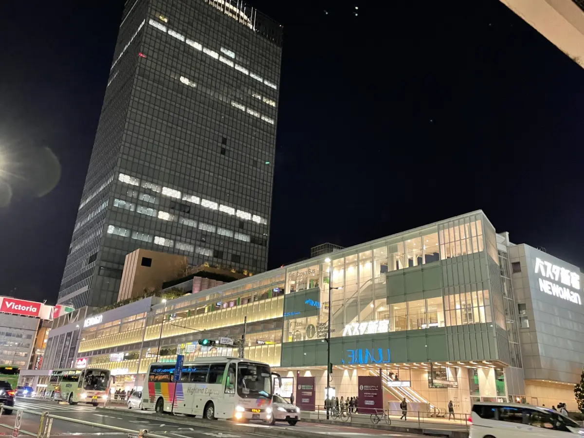 A Willer bus departing from Shinjuku Bus Terminal, heading to Osaka.