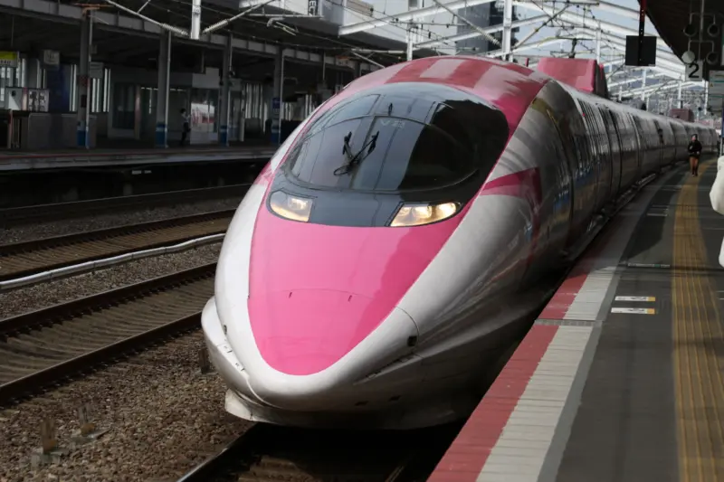 hello kitty shinkansen