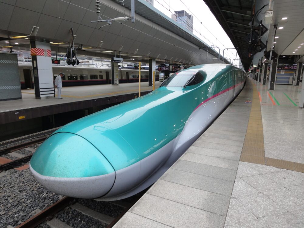 Shinkansen ready to depart at Tokyo Station.