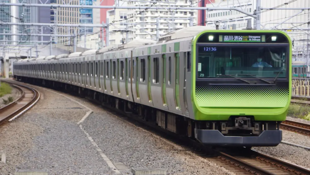 JR Yamanote Line train in Tokyo, included in the Japan Rail Pass