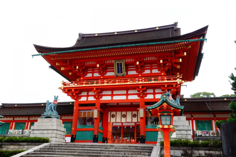  Fushimi Inari Shrine