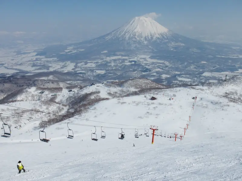 Niseko Travel Guide