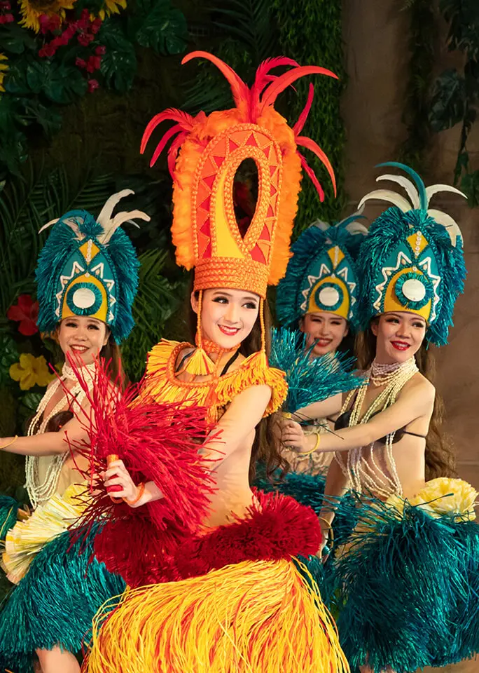 Spa Resort Hawaiians water park and Polynesian dancers