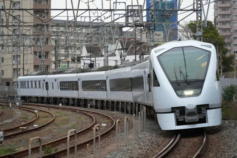 A SPACIA X train heading to Nikko.