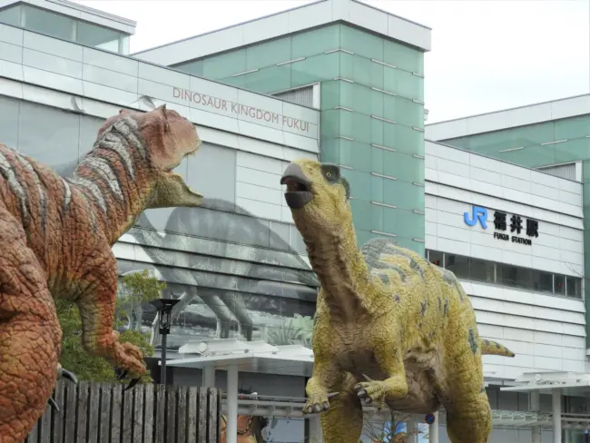 The impressive dinosaur skeleton exhibits at the Fukui Dinosaur Museum.