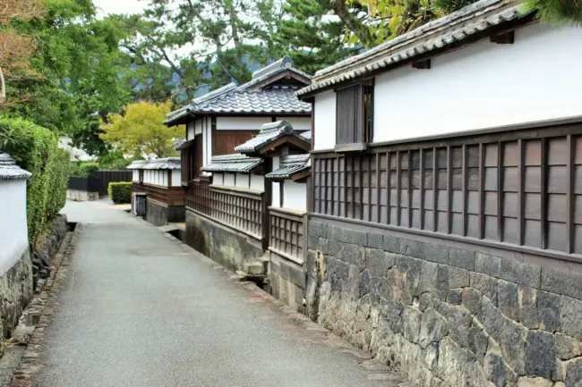 Traditional samurai residences and Edo-period streets in the historic town of Hagi, Yamaguchi.