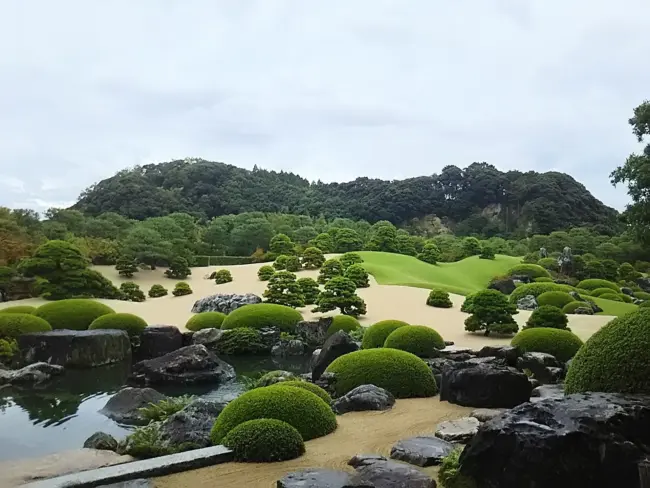 Award-winning Japanese gardens at the Adachi Museum of Art, showcasing seasonal beauty in Shimane.