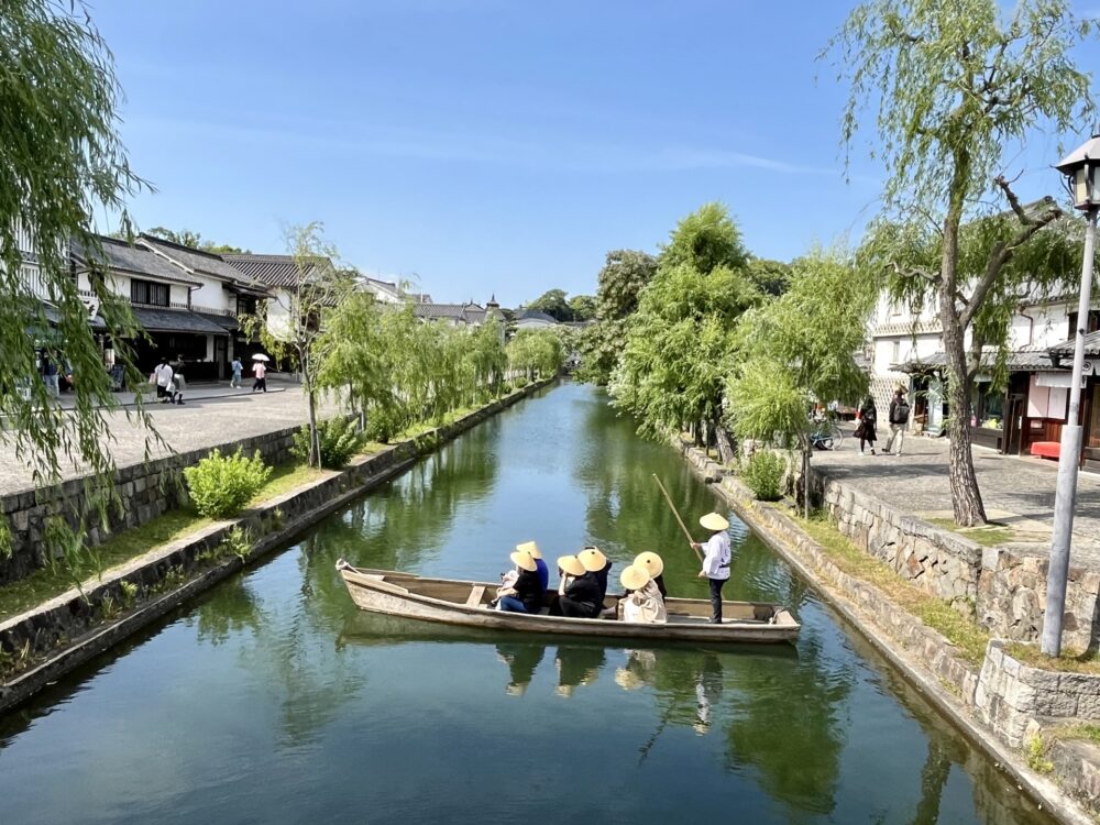 Traditional streets and canals of Kurashiki Bikan Historical Quarter in Okayama