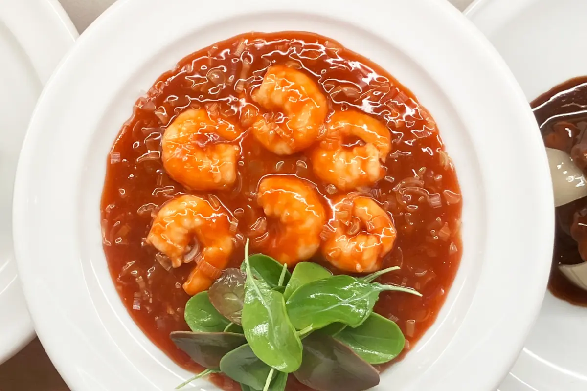 Shrimp in chili sauce, a Japanese adaptation of a classic Sichuan dish.