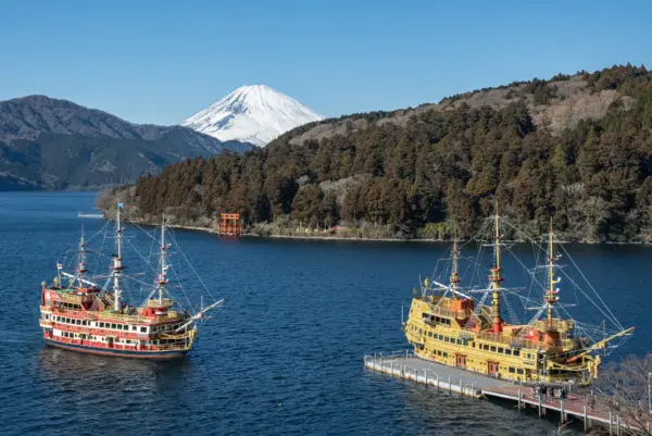 Hakone’s Lake Ashi with stunning views of Mount Fuji and scenic boat cruises.