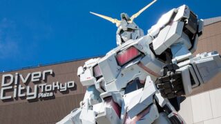 Life-sized Unicorn Gundam statue in Odaiba, Tokyo.