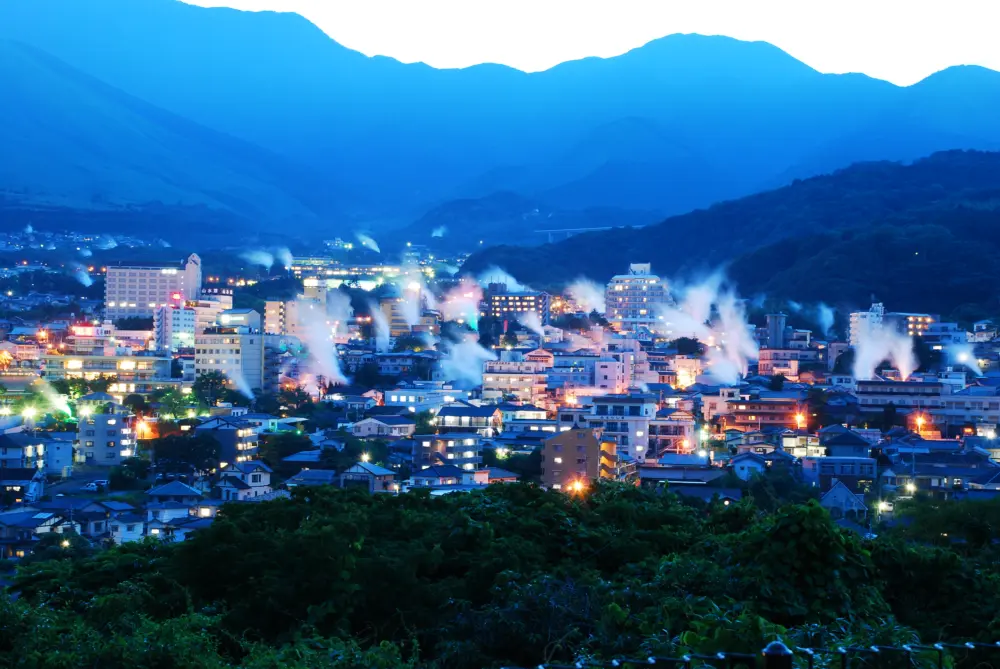 Traditional ryokan and steam baths in the historic Kannawa area of Beppu.