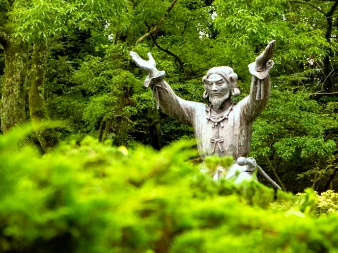 The statue of Okuninushi-no-Mikoto at Izumo Taisha Shrine in Shimane, Japan.